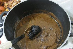 چلو خورش فسنجان